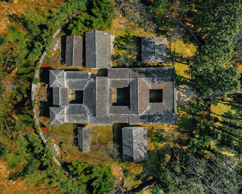 King Meo Palace in Sung La Valley